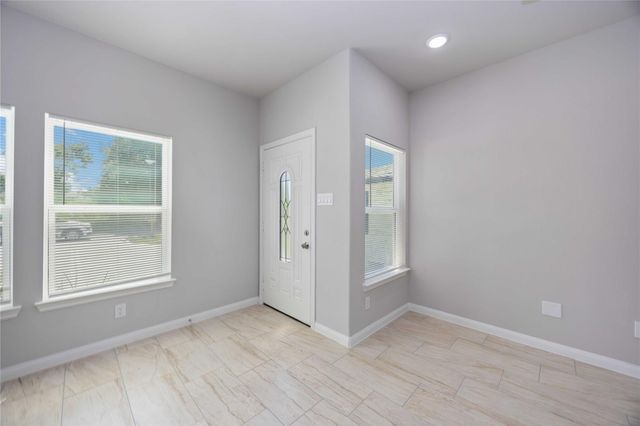 7987 Chateau Street B, Houston, TX 77028