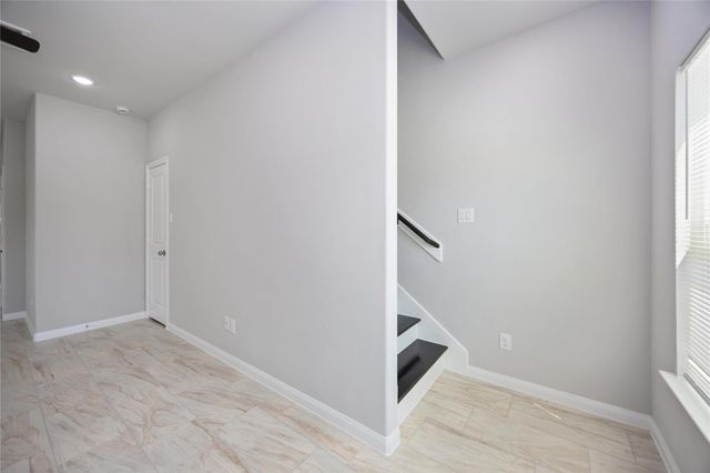 7987 Chateau Street B, Houston, TX 77028