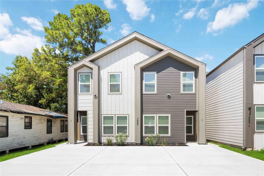 7987 Chateau Street B, Houston, TX 77028