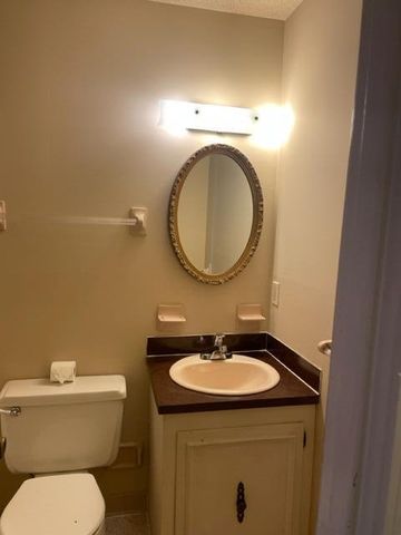 204 Terry Avenue, Summerville, SC 29485