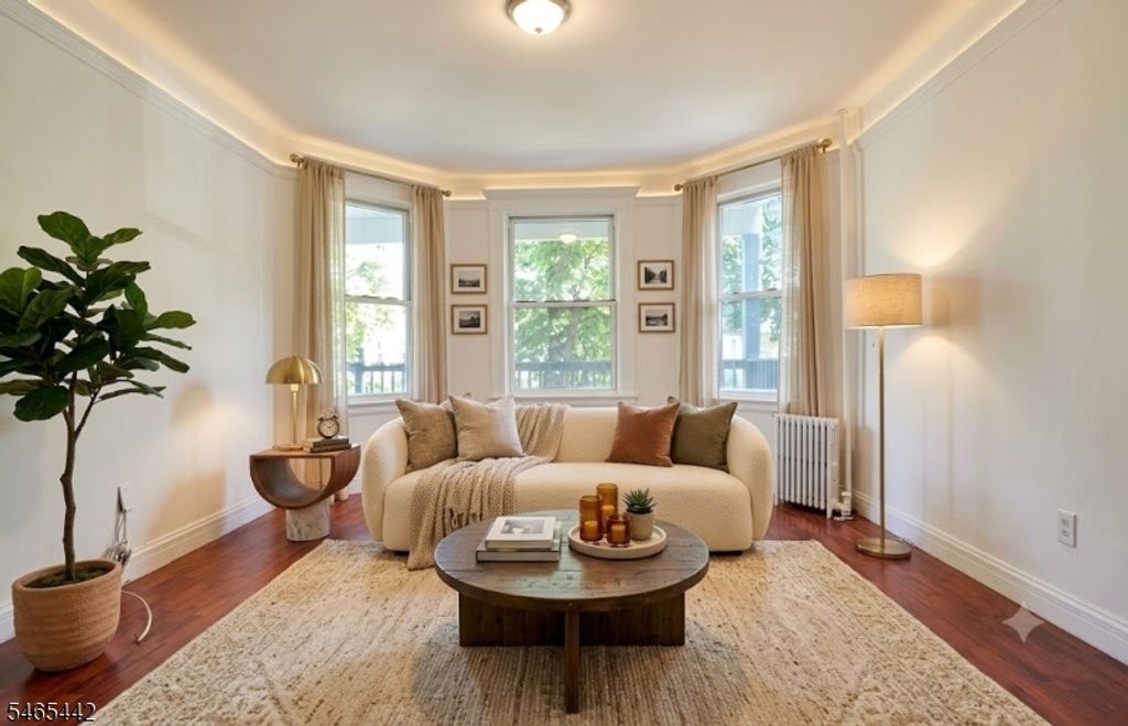 237 S Clinton St, East Orange City, NJ 07018 — photo 2