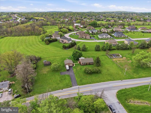 2847 ROOSEVELT AVE, York, PA 17408