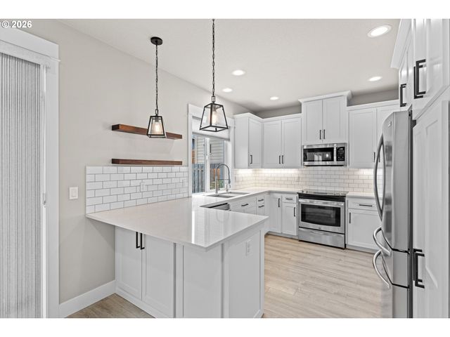 3829 Sw 31ST St, Gresham, OR 97080