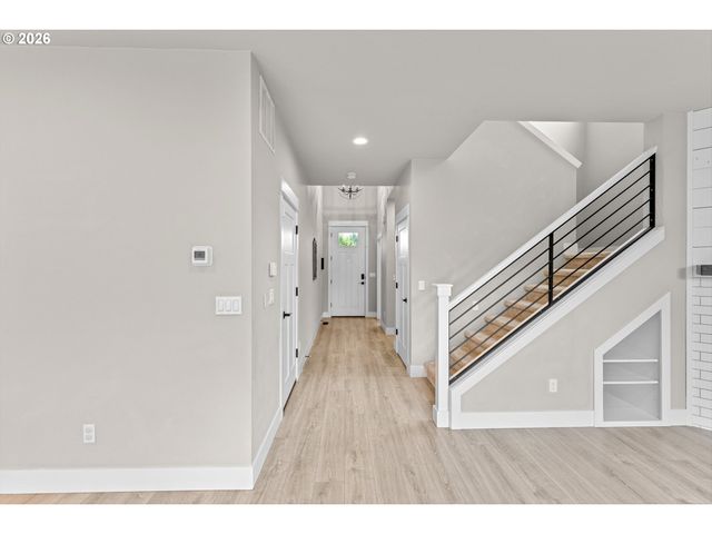 3829 Sw 31ST St, Gresham, OR 97080
