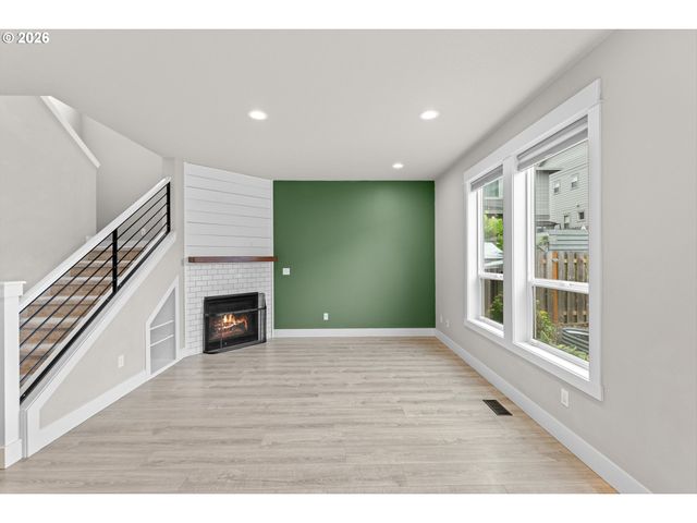 3829 Sw 31ST St, Gresham, OR 97080