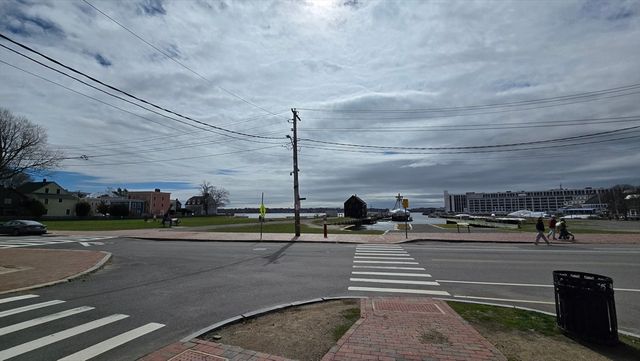 26 Essex St 2, Salem, MA 01970