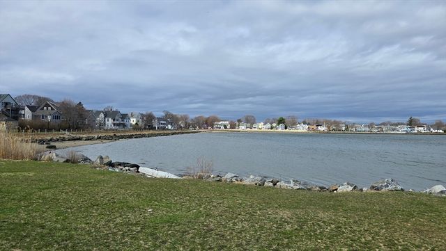 26 Essex St 2, Salem, MA 01970