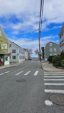 26 Essex St 2, Salem, MA 01970