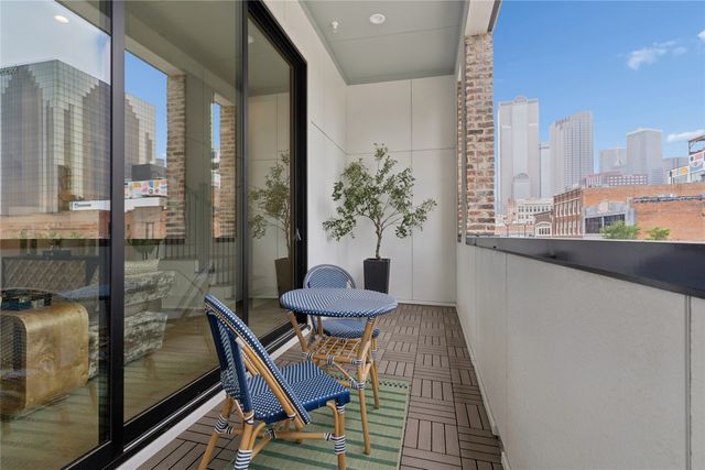 2401 Canton Street 1005, Dallas, TX 75201