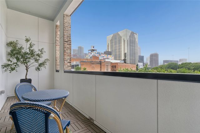2401 Canton Street 1005, Dallas, TX 75201