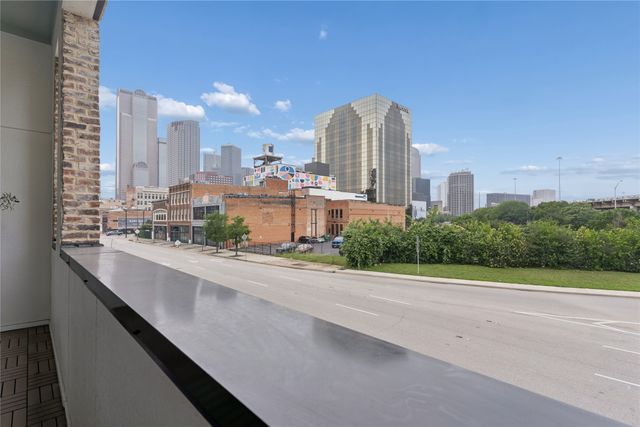 2401 Canton Street 1005, Dallas, TX 75201