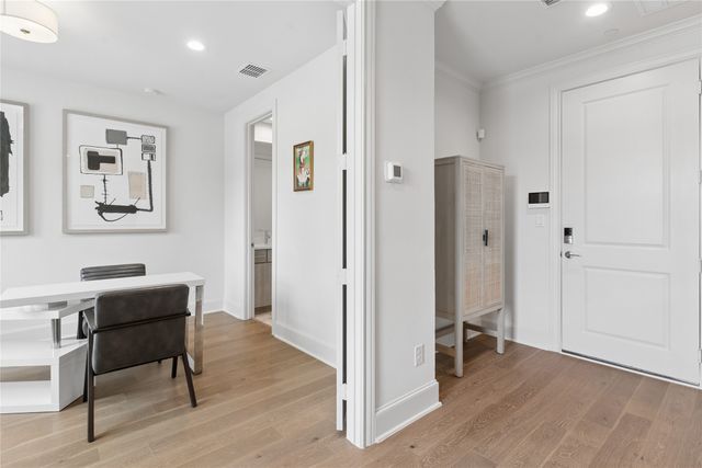 2401 Canton Street 1005, Dallas, TX 75201