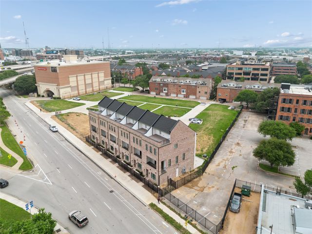 2401 Canton Street 1005, Dallas, TX 75201