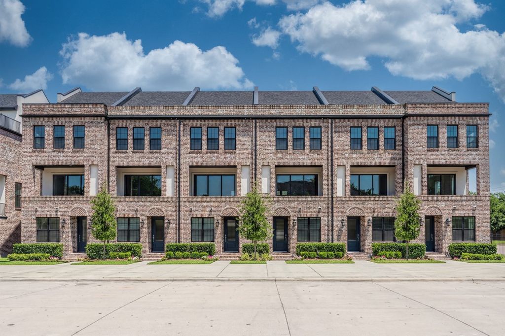 2401 Canton Street 1005, Dallas, TX 75201