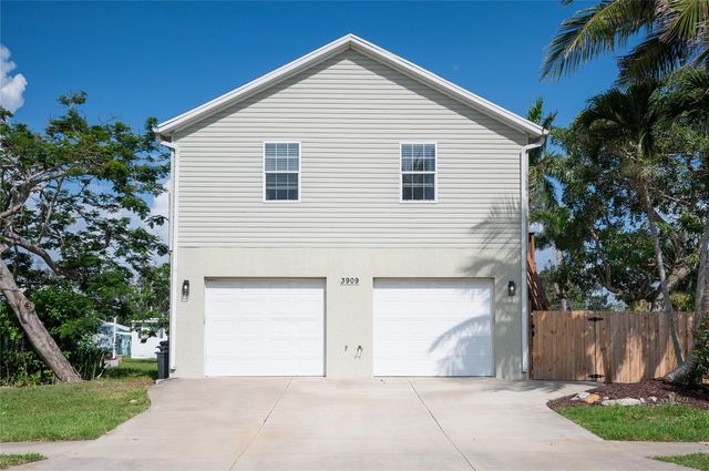 3909 117TH STREET W, Bradenton, FL 34210