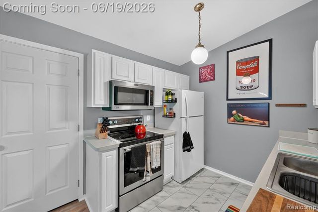 9543 Parkwood Drive 267, Grand Blanc, MI 48439