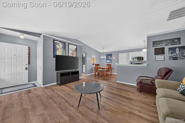 9543 Parkwood Drive 267, Grand Blanc, MI 48439