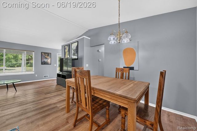 9543 Parkwood Drive 267, Grand Blanc, MI 48439
