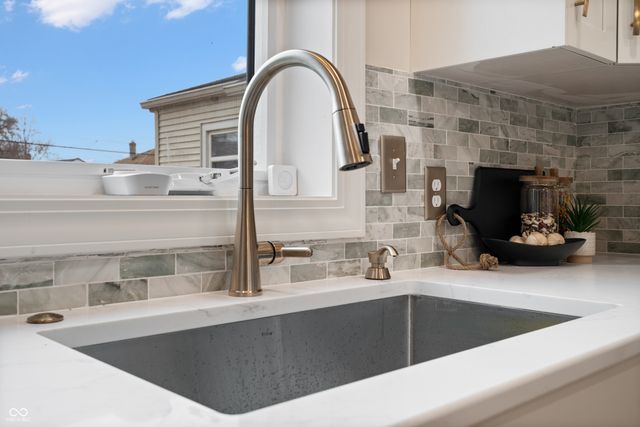 1865 E Riverside Drive, Indianapolis, IN 46202