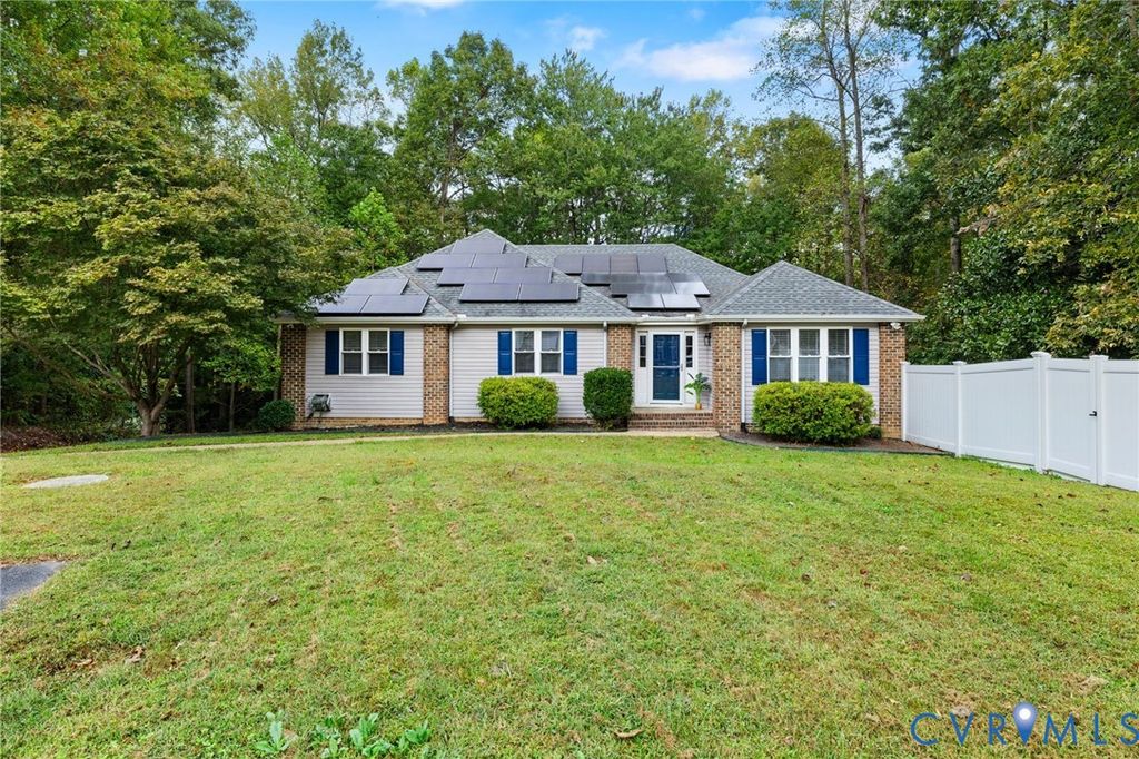 7466 Pinehurst Dr, Quinton, VA 23141