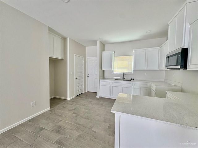 2812 E Harrison Avenue 4, Alton, TX 78573