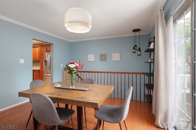 33 Dogwood St, Jersey City, NJ 07305