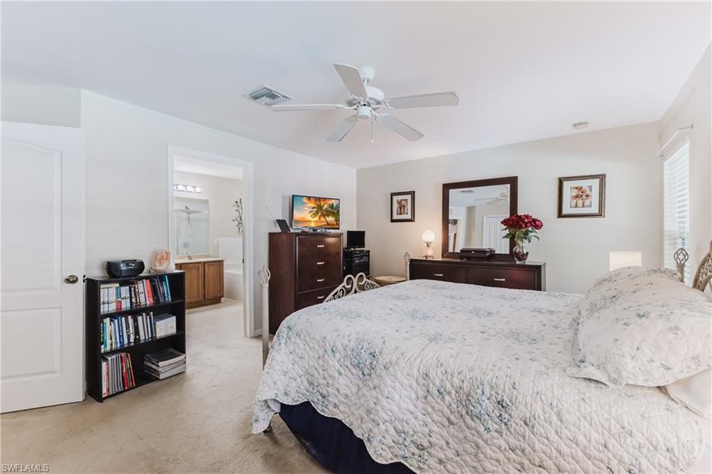 Image 20 of property listing at 1027 NE 33rd LN, Cape Coral, FL 33909