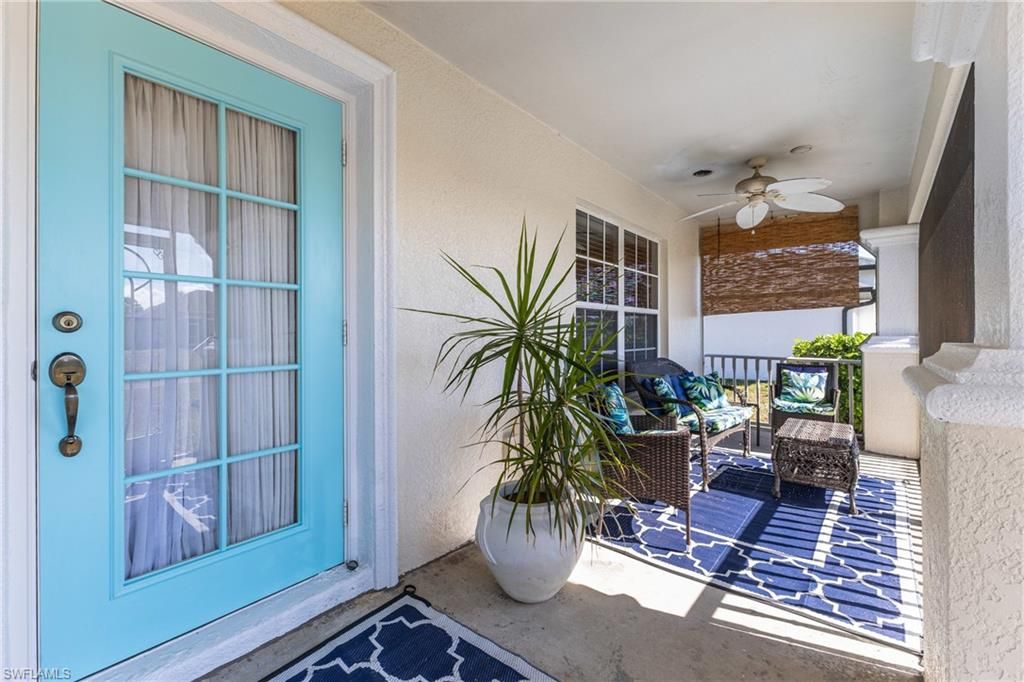 Image 3 of property listing at 1027 NE 33rd LN, Cape Coral, FL 33909