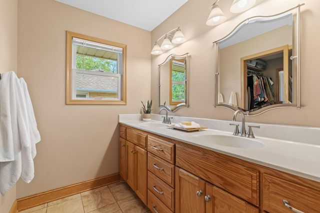 2601 30th Avenue NE, Saint Anthony, MN 55418