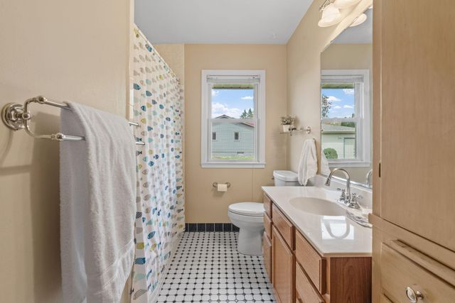2601 30th Avenue NE, Saint Anthony, MN 55418