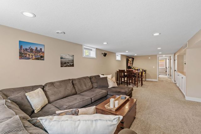 2601 30th Avenue NE, Saint Anthony, MN 55418