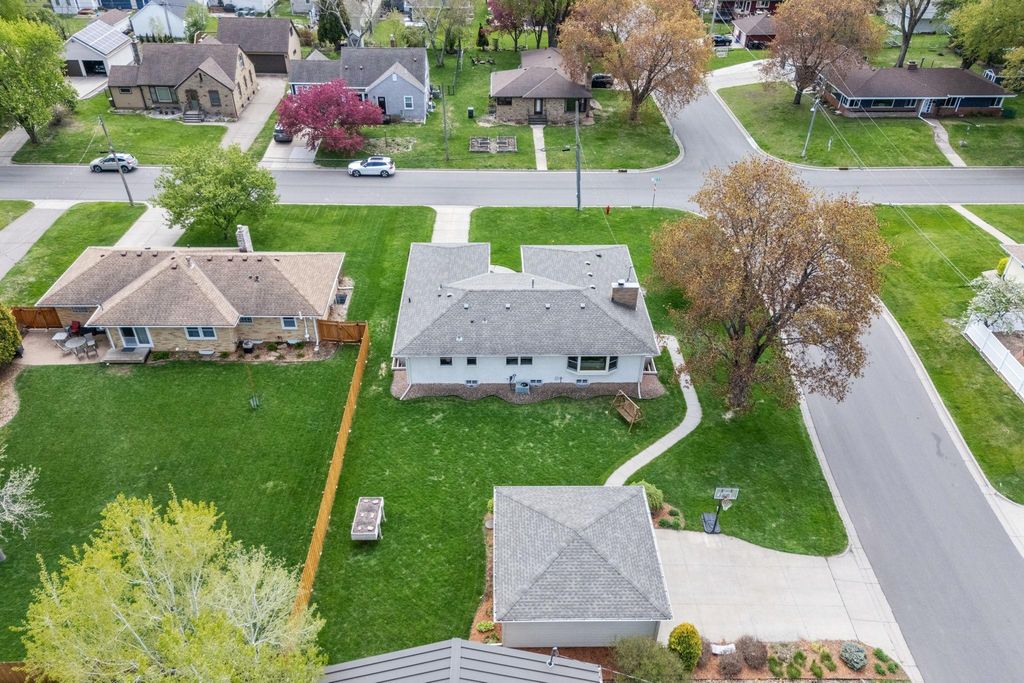 2601 30th Avenue NE, Saint Anthony, MN 55418
