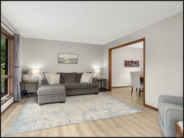 10587 Wellington Lane N, Maple Grove, MN 55369