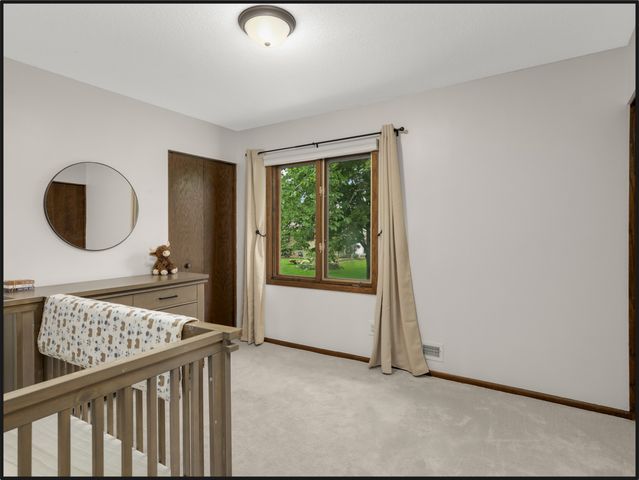 10587 Wellington Lane N, Maple Grove, MN 55369