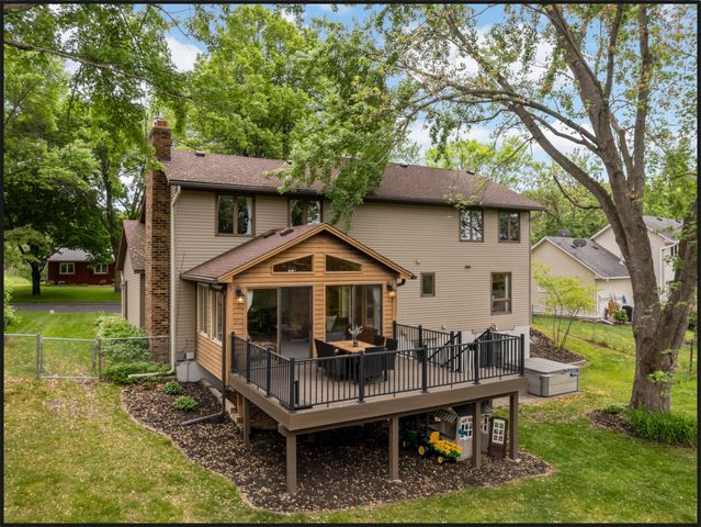 10587 Wellington Lane N, Maple Grove, MN 55369