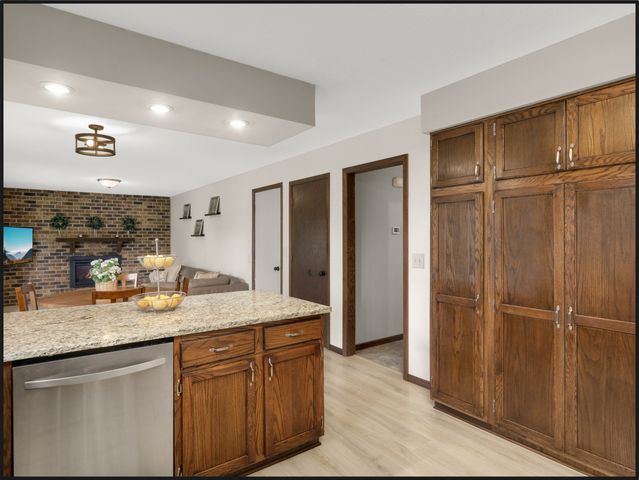 10587 Wellington Lane N, Maple Grove, MN 55369
