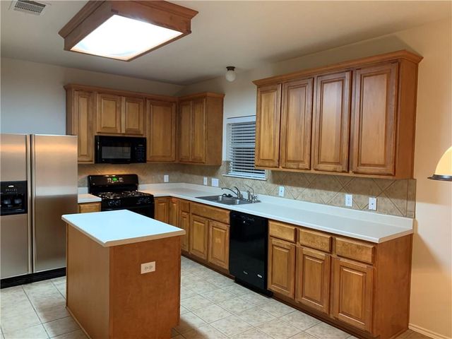 2700 Mission Tejas DR, Pflugerville, TX 78660