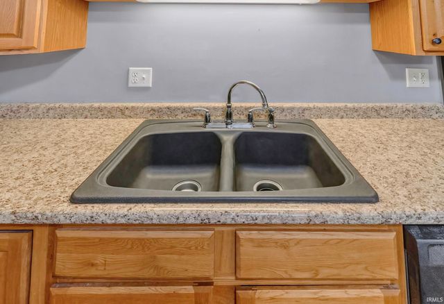 216 Northbrook Court, Decatur, IN 46733