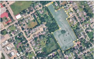 900 S Elm Street, Ennis, TX 75119