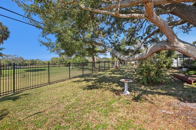 2321 PREMIER DRIVE S, Gulfport, FL 33707