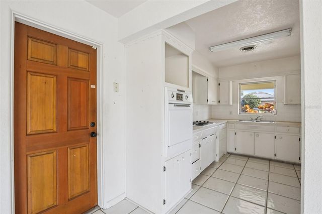 2321 PREMIER DRIVE S, Gulfport, FL 33707