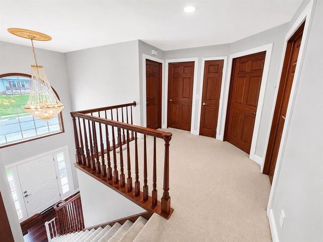 4712 Oakwood Hills Parkway, Eau Claire, WI 54701