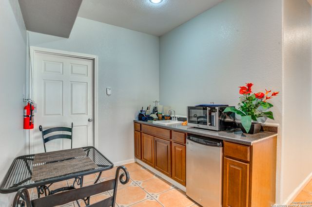 1319 March Ave, San Antonio, TX 78214