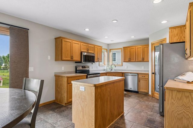 4021 Jason Avenue NE, Saint Michael, MN 55376