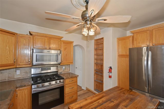 3855 Carpenter Avenue, Bronx, NY 10467