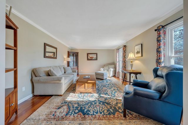 6235 Hidden Valley DR, Roanoke, VA 24018