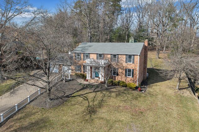 6235 Hidden Valley DR, Roanoke, VA 24018