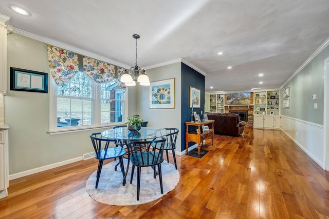 6235 Hidden Valley DR, Roanoke, VA 24018