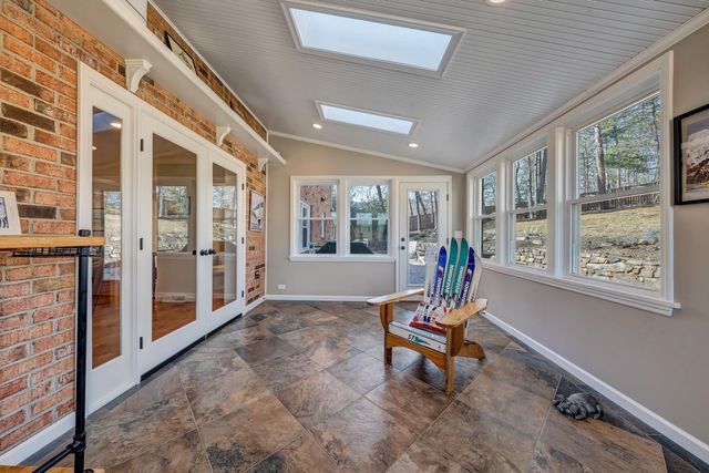 6235 Hidden Valley DR, Roanoke, VA 24018