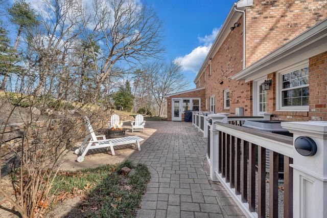 6235 Hidden Valley DR, Roanoke, VA 24018